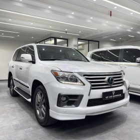 2015 LEXUS LX570