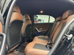 
										2019 MERCEDES BENZ A200 full									