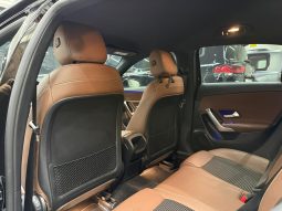 
										2019 MERCEDES BENZ A200 full									