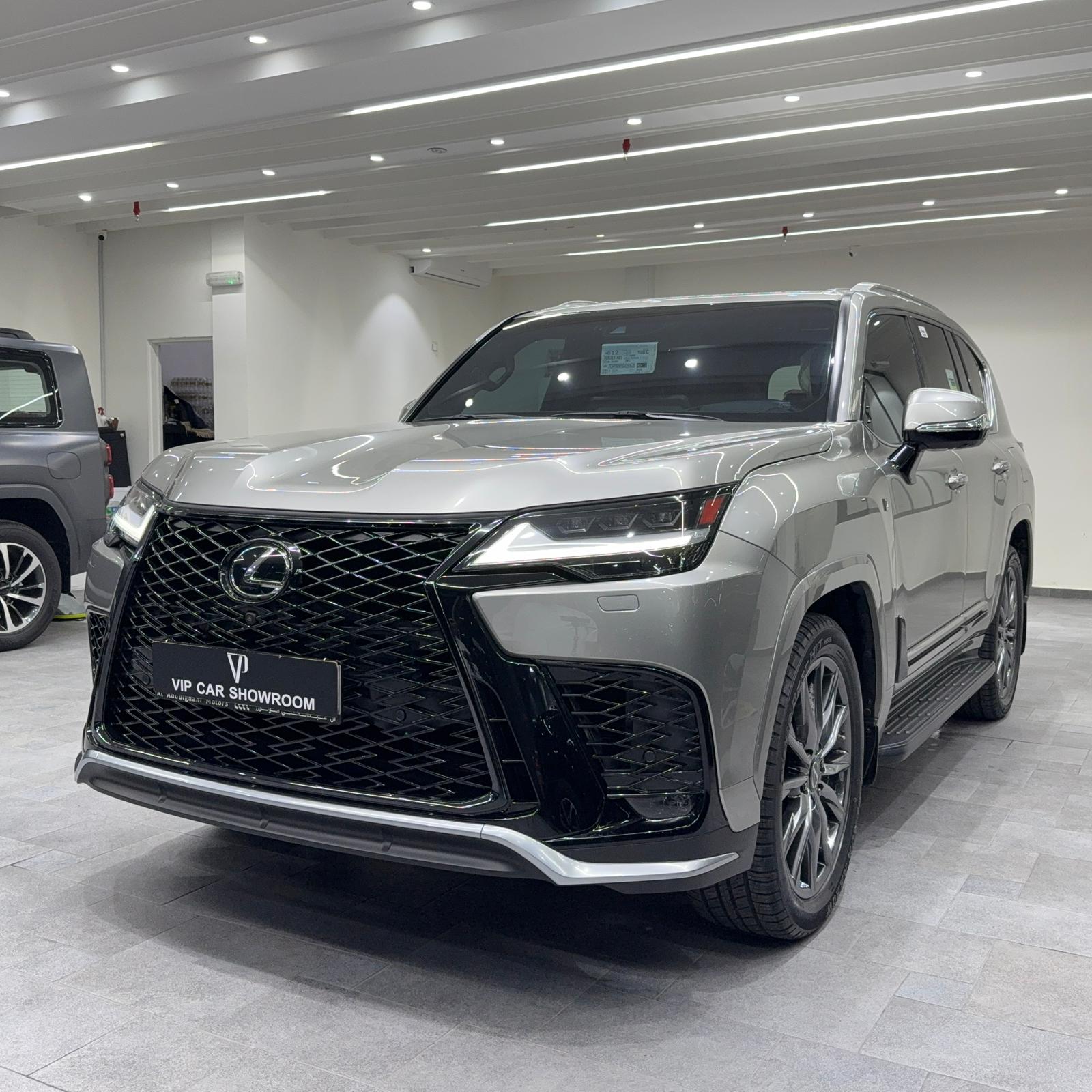 2023 LEXUS LX600