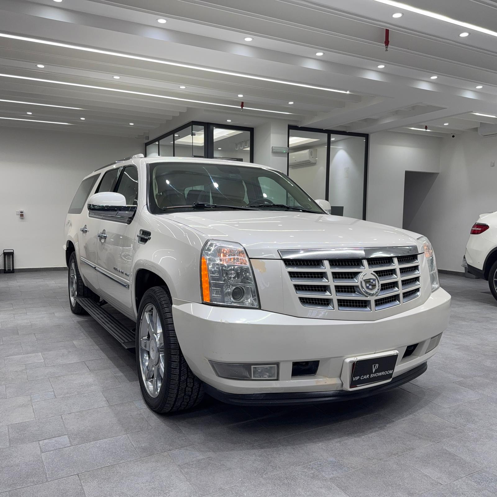 2012 CADILLAC ESCALADE