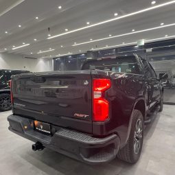 
										2024 chevrolet silverado rst full									