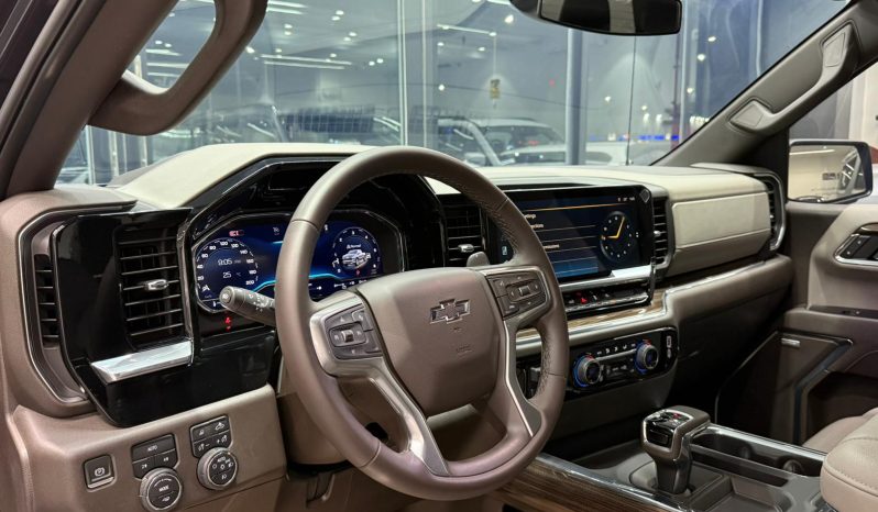 
								2024 chevrolet silverado rst full									