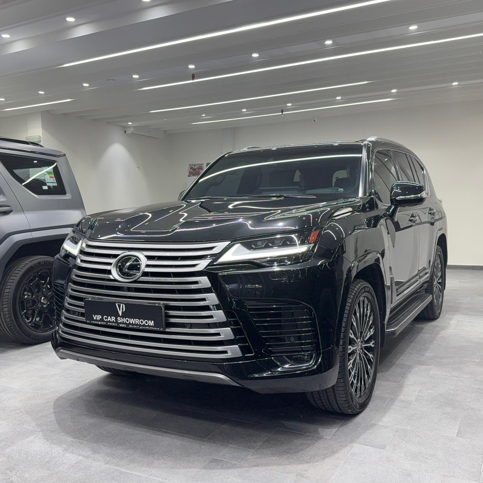 2024 LEXUS LX600