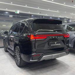 2024 LEXUS LX600