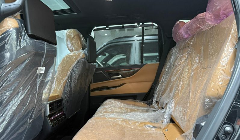 
								2024 LEXUS LX600 full									