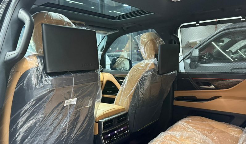 
								2024 LEXUS LX600 full									