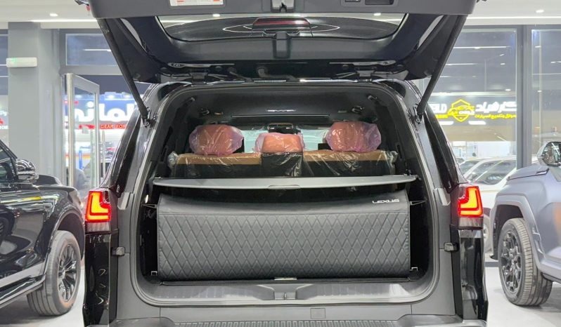 
								2024 LEXUS LX600 full									