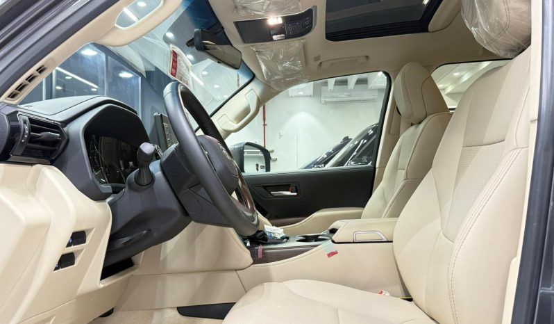 
								2024 TOYOTA GXR V6 full									