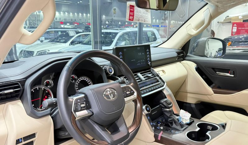 
								2024 TOYOTA GXR V6 full									