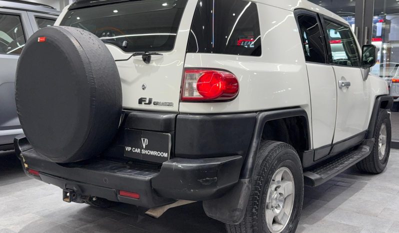 
								2008 TOYOTA FJ full									
