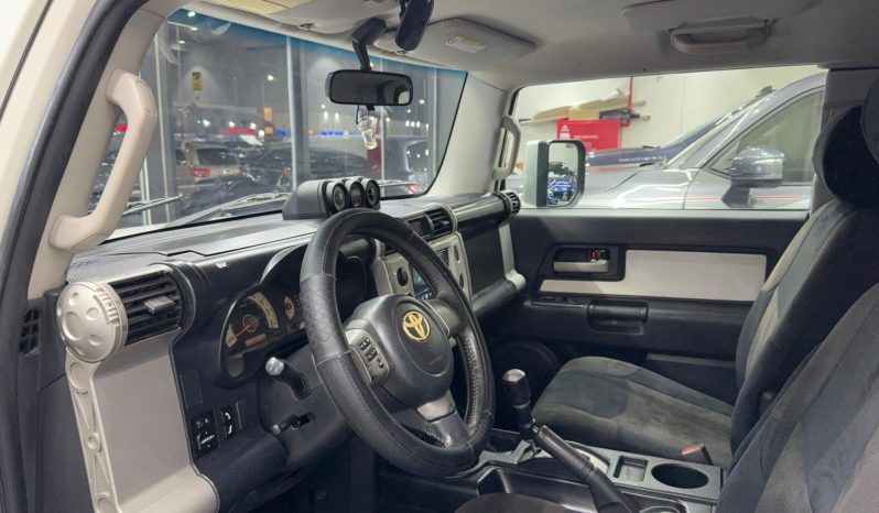 
								2008 TOYOTA FJ full									