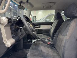 
										2008 TOYOTA FJ full									