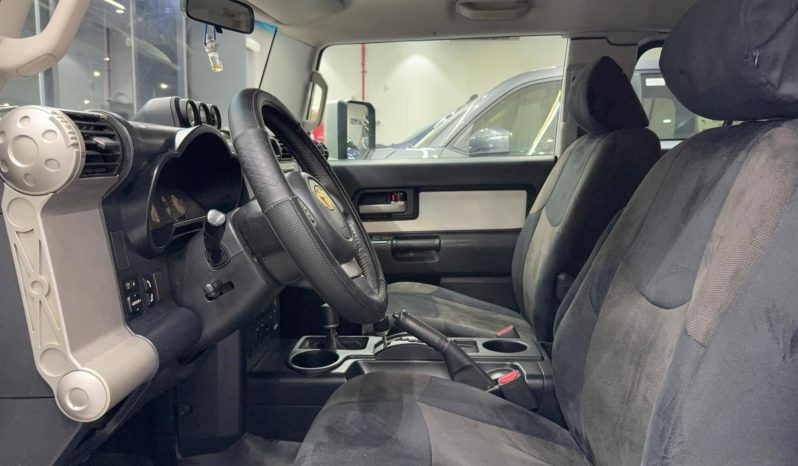 
								2008 TOYOTA FJ full									