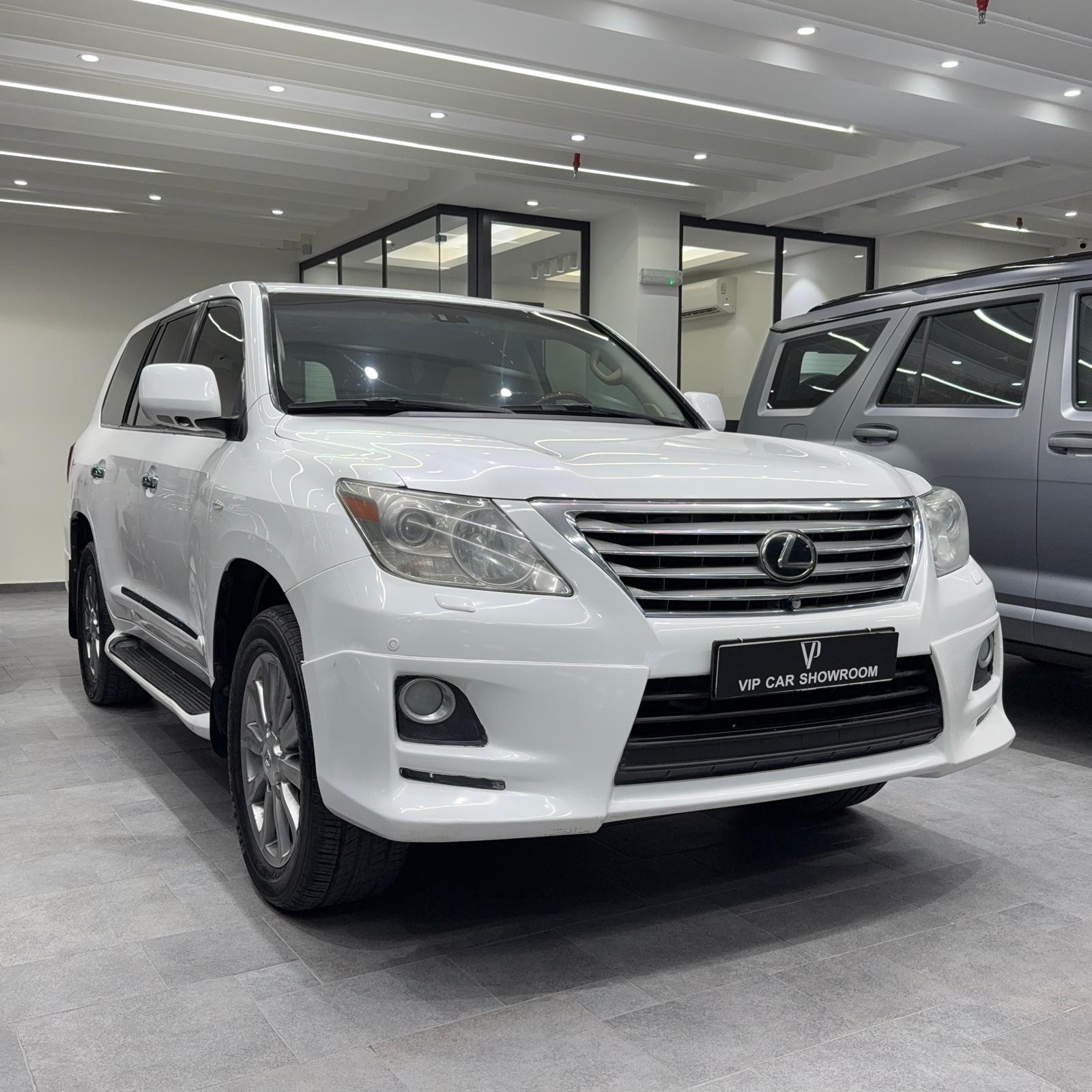 2009 LEXUS LX 570