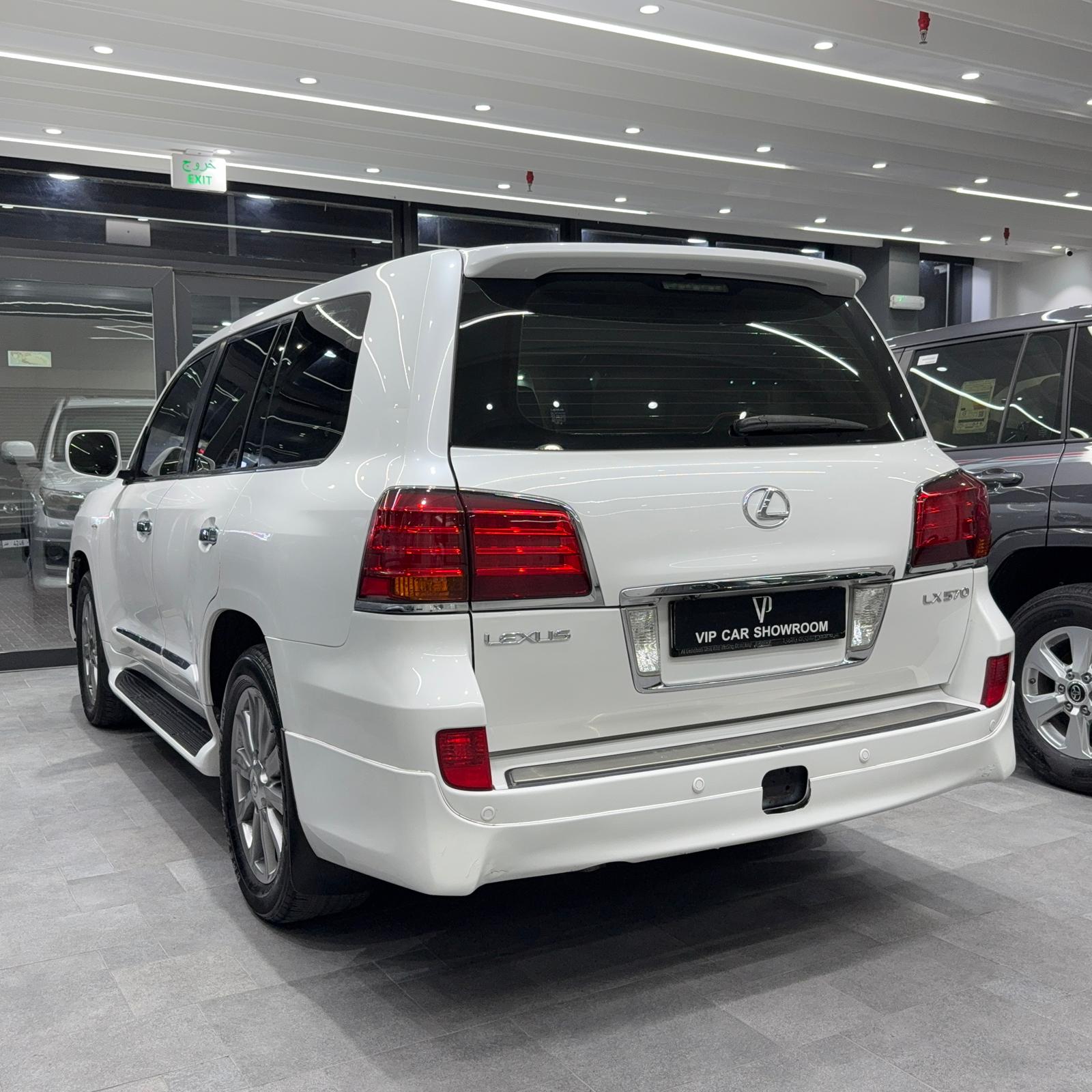 2009 LEXUS LX 570