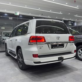 2021 TOYOTA VXR V8