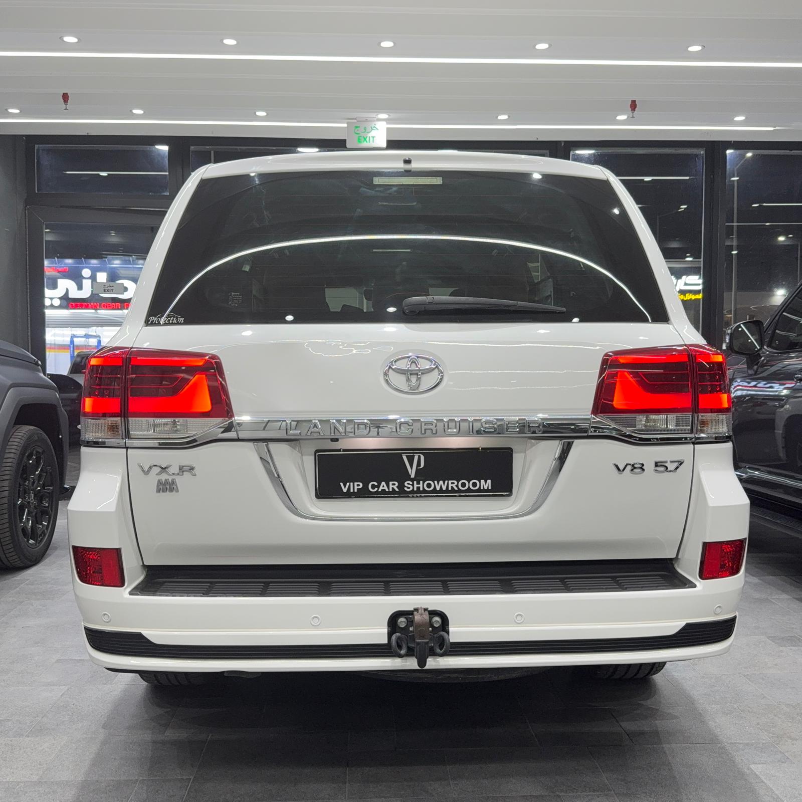 2021 TOYOTA VXR V8