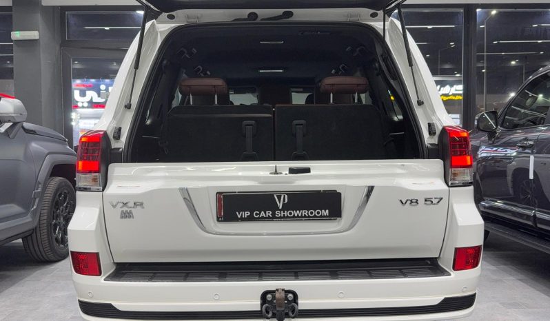 
								2021 TOYOTA VXR V8 full									