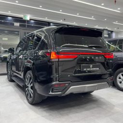 2022 LEXUS LX600