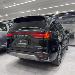 2022 LEXUS LX600