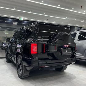 2025 BYD LEOPARD 8