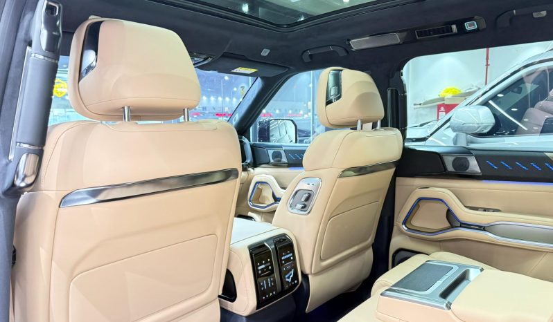 
								2025 BYD LEOPARD 8 full									