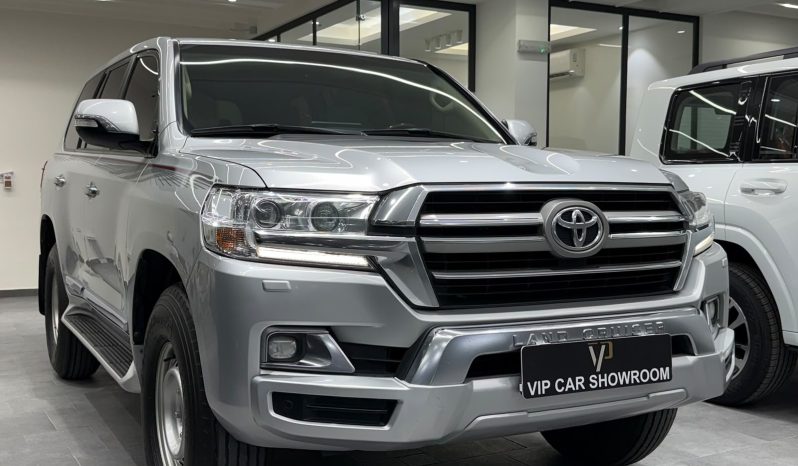
								2019 GXR V8 full									