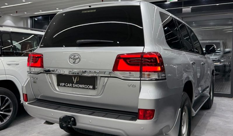 
								2019 GXR V8 full									