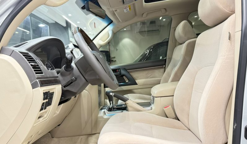 
								2019 GXR V8 full									