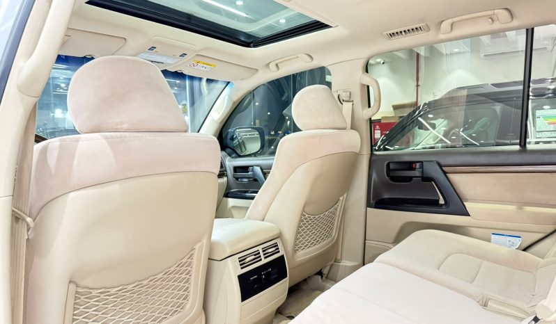 
								2019 GXR V8 full									