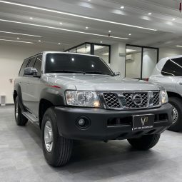 2021 NISSAN GL