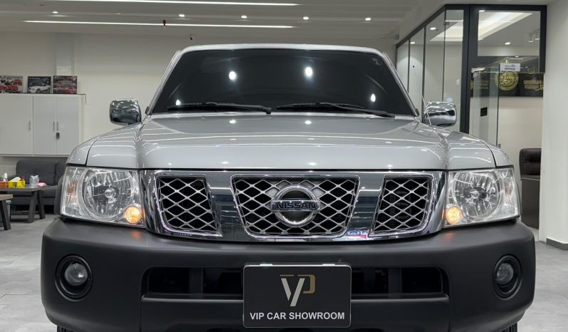 
								2021 NISSAN GL full									