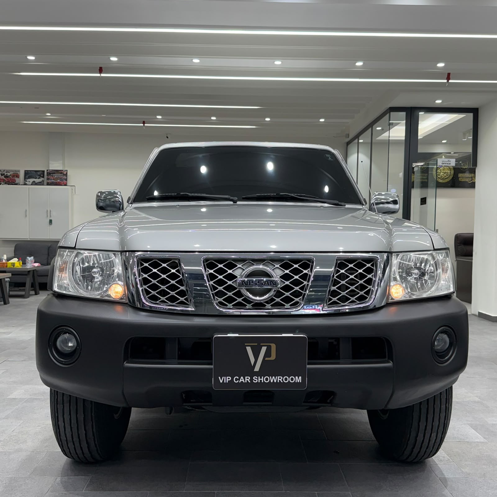 2021 NISSAN GL