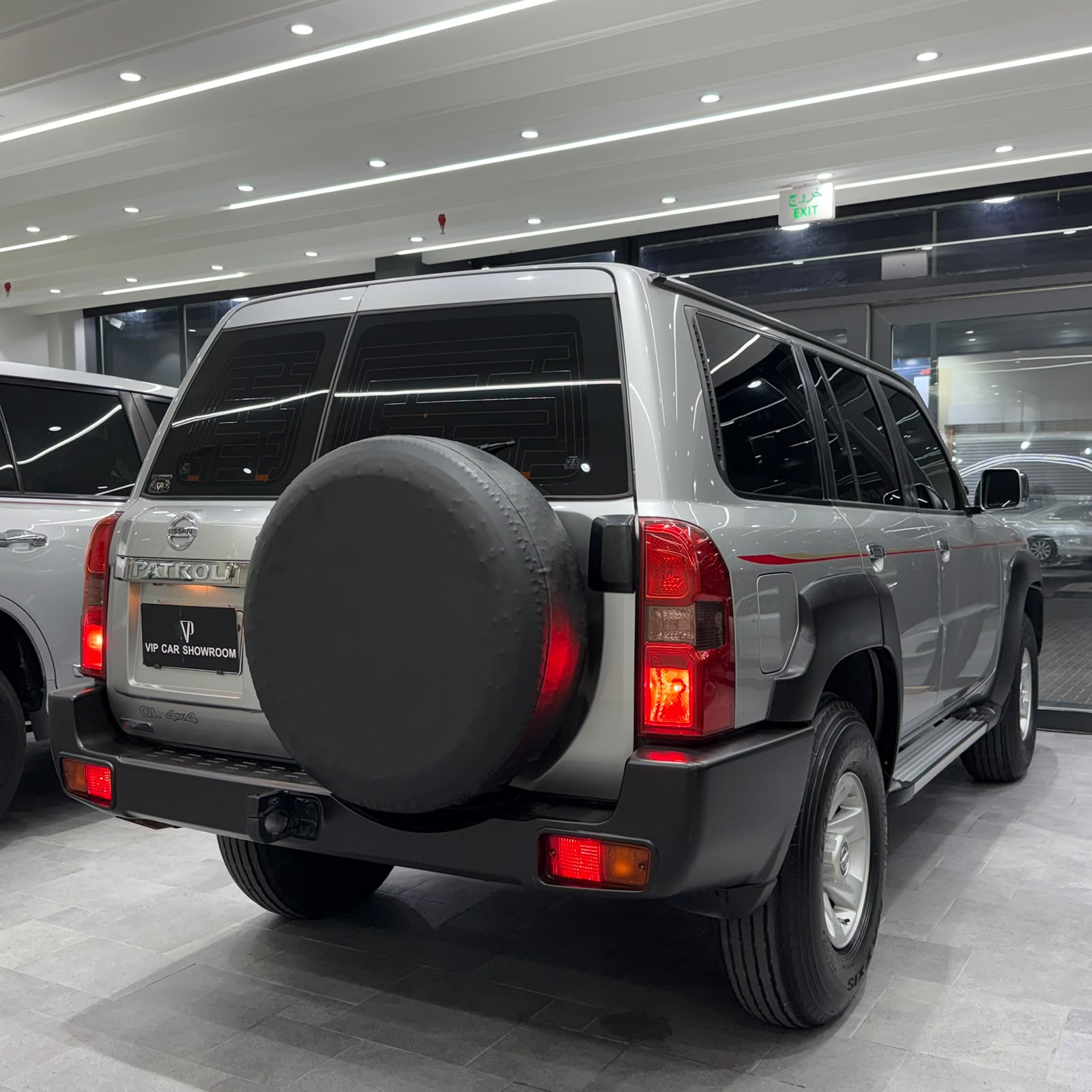 2021 NISSAN GL