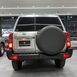 
										2021 NISSAN GL full									