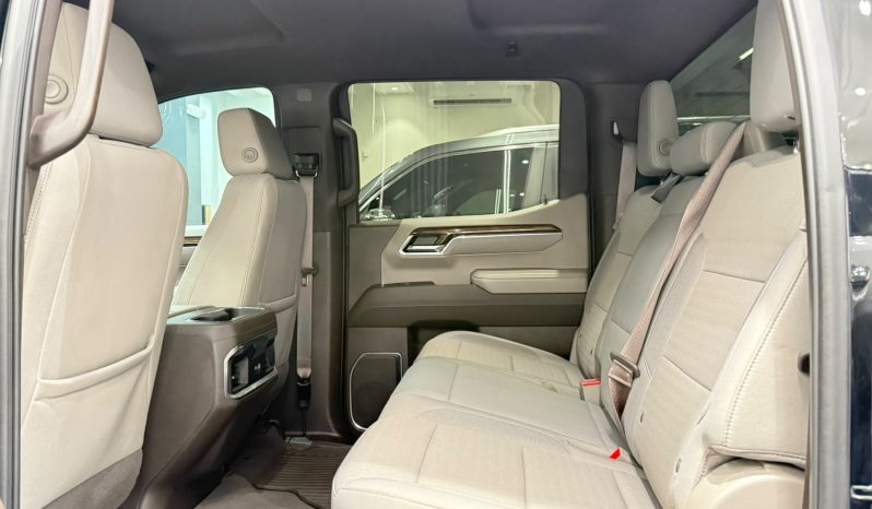 
								2023 GMC SIERRA full									