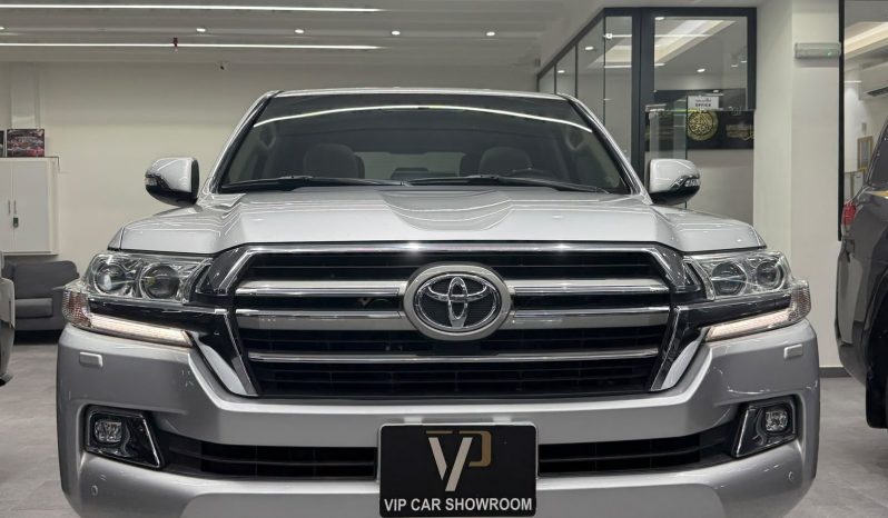 
								2019 GXR V8 full									